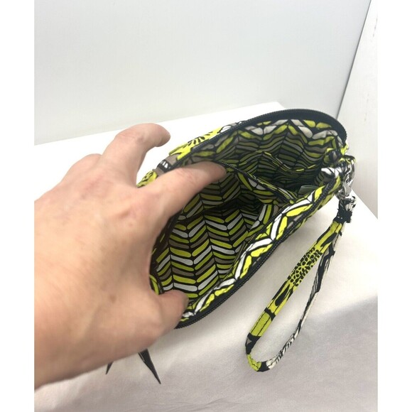 Vera‎ Bradley Wristlet Wallet -'Citron' Pattern. SKU BR250 - Picture 9 of 11